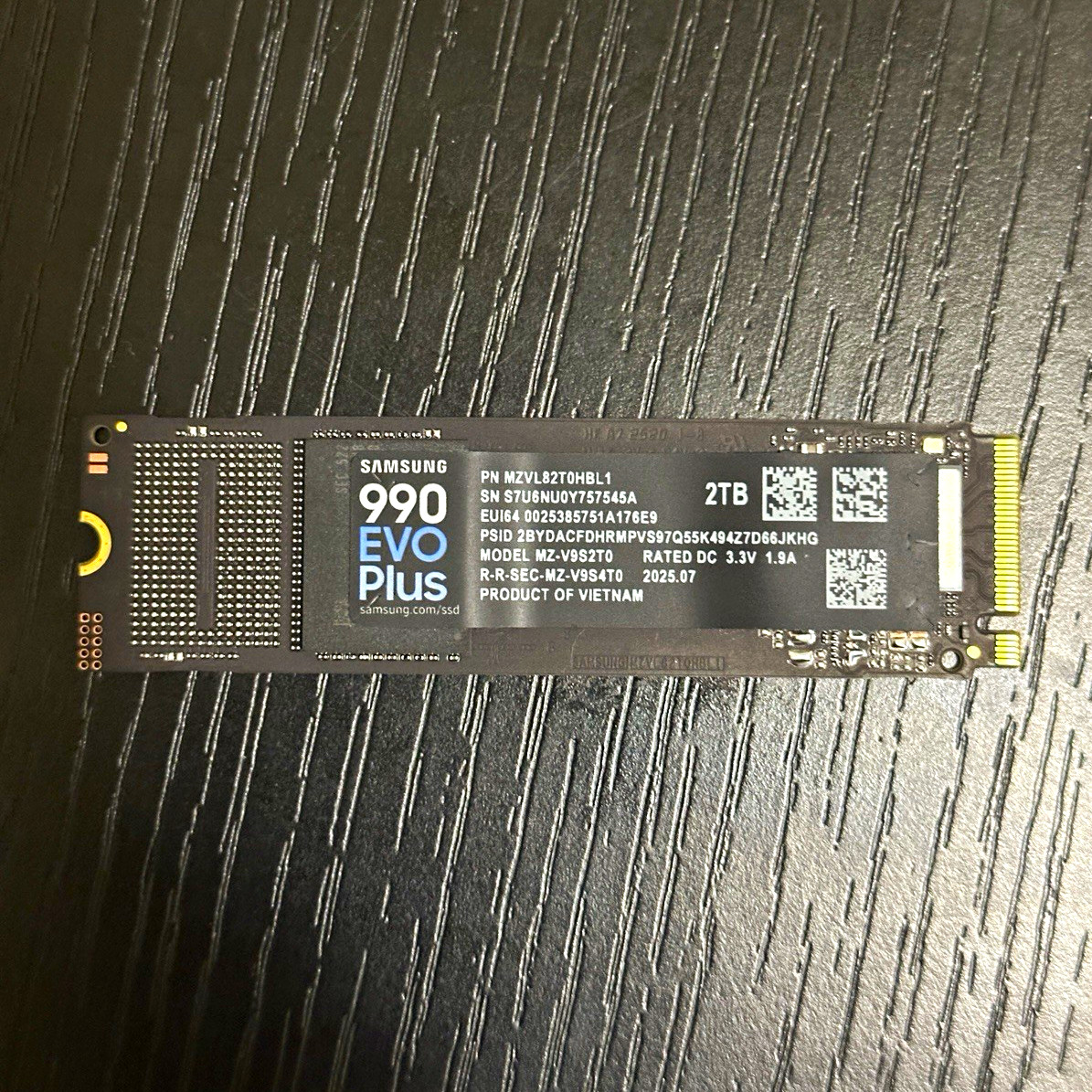 Samsung 990 EVO Plus 2TB PCIe 4.0 NVMe M.2 Internal SSD Black MZ-V9S2T0