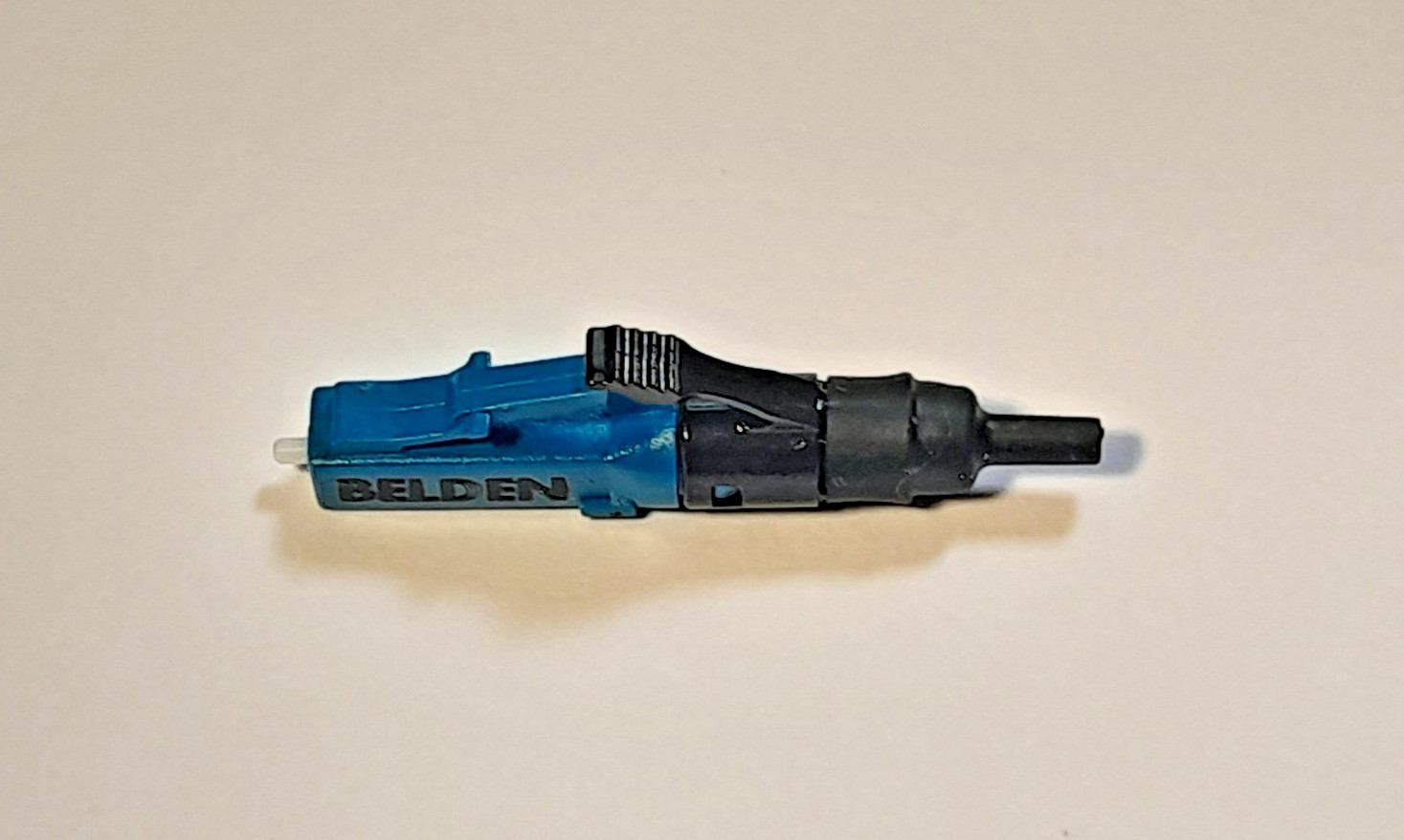 Belden FX Brilliance AX105203 OS2 BLUE LC Connector OM3/OM4 (24 Pack) ghm