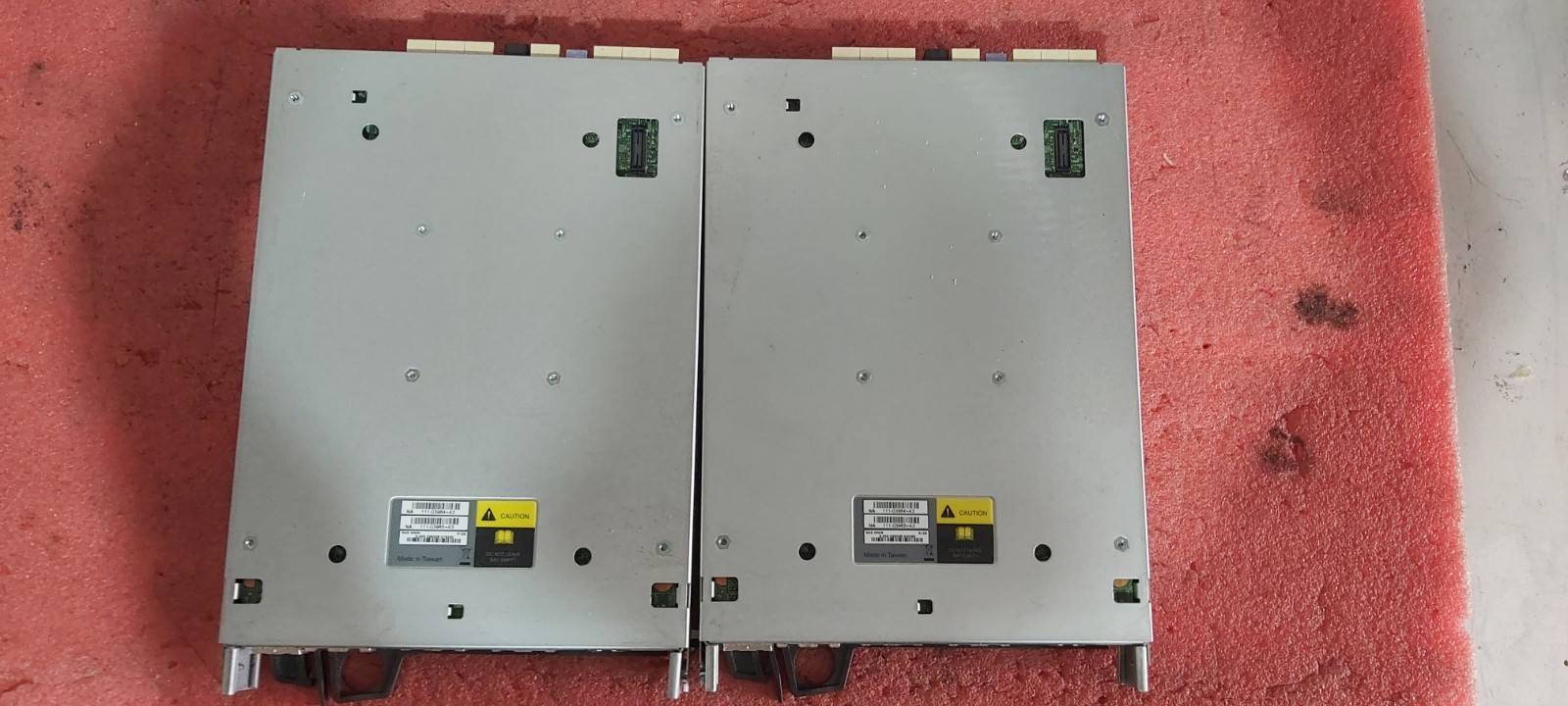 NetApp 111-03964+A3 111-03965+A3 Controllers Lot of 2  Make Offers UPS E-1