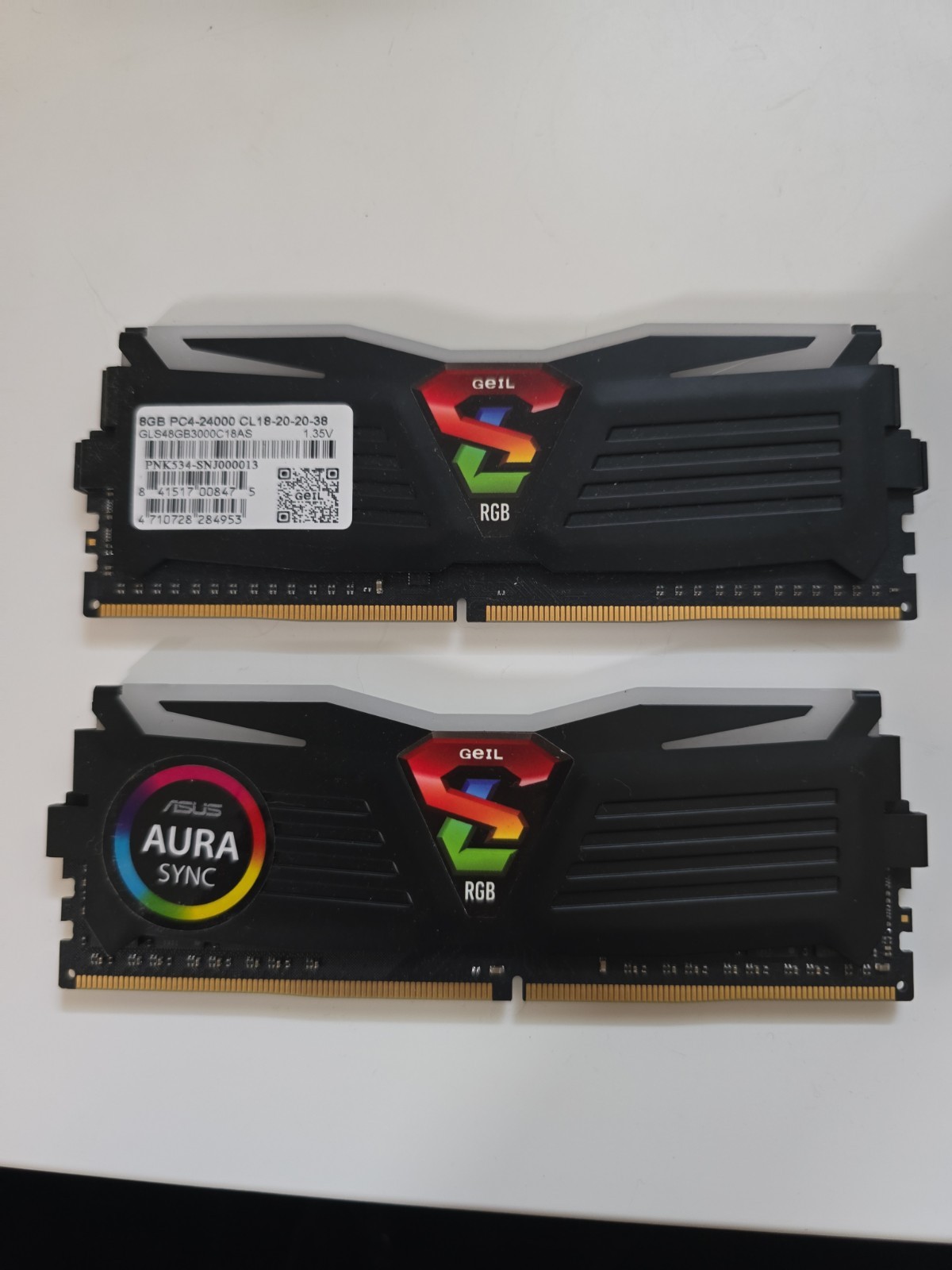 GEIL ASUS AURA SYNC  16GB ( 2x8) =16GB PC4-24000 GLS48GB3000C18AS DESKTOP MEMORY