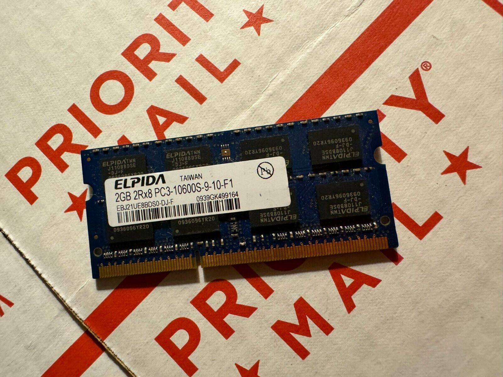 ELPIDA 2 GB 2Rx8 PC3-10600S-9-10-F1 HP PN 579155-001 Laptop Memory Ram Stick