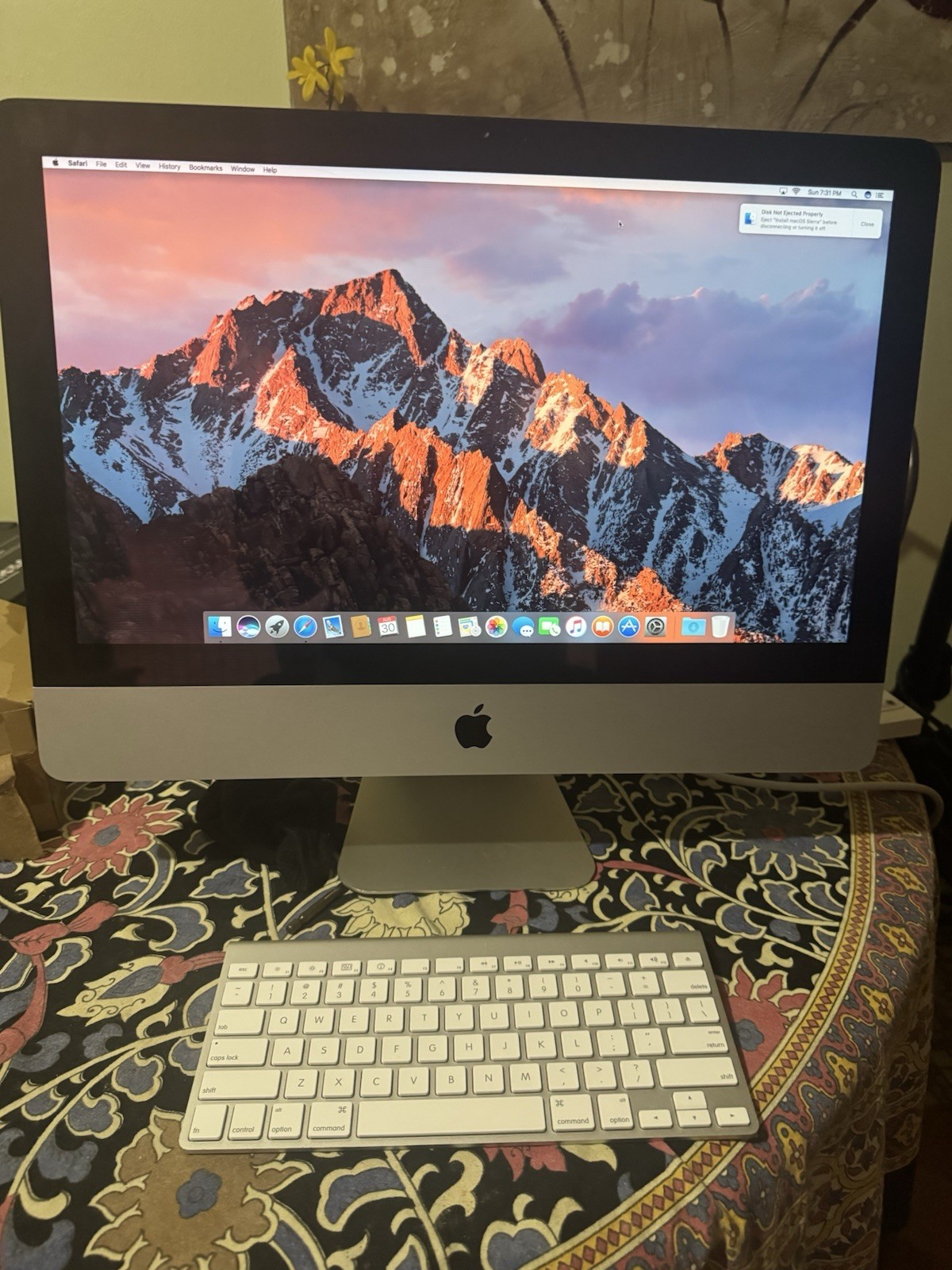 Apple iMac A1311 21.5" Core i5 2.5GHz Radeon 6750M OS X 10.12  Sierra WORKING