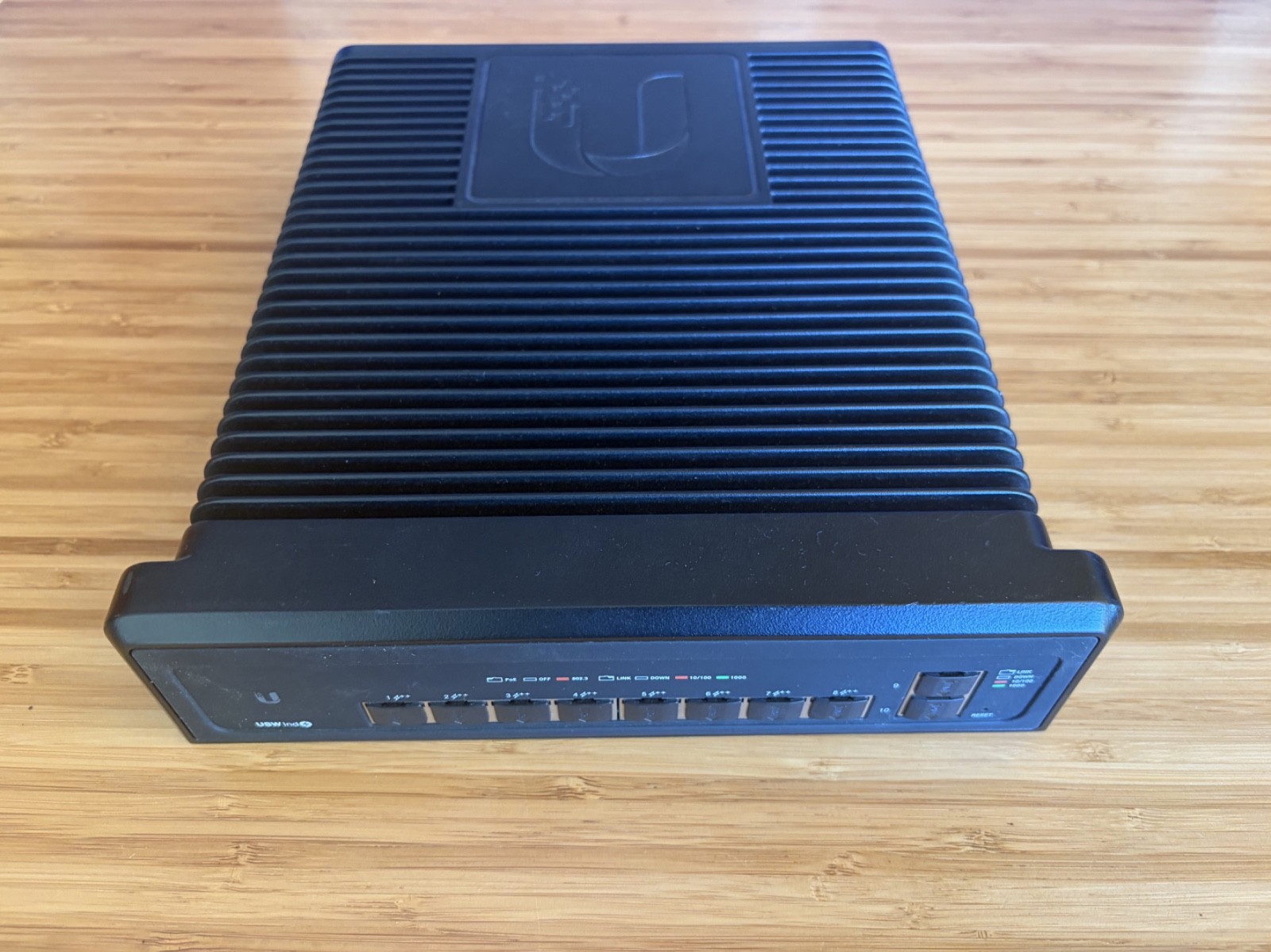 Ubiquiti Networks UniFi USW 10 Ports Industrial Switch