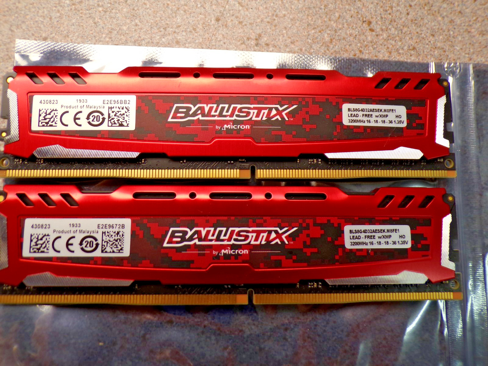 Ballistix Sport by Micron 16Gb (2x8GB) DDR4 RAM BLS88G4D32AESEK.M8FE #8670