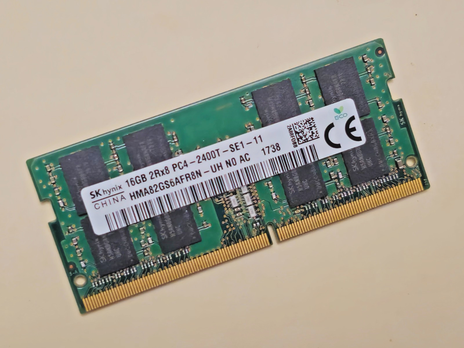 SK hynix  ( 16GB )  PC4-2400T Lap Top Ram
