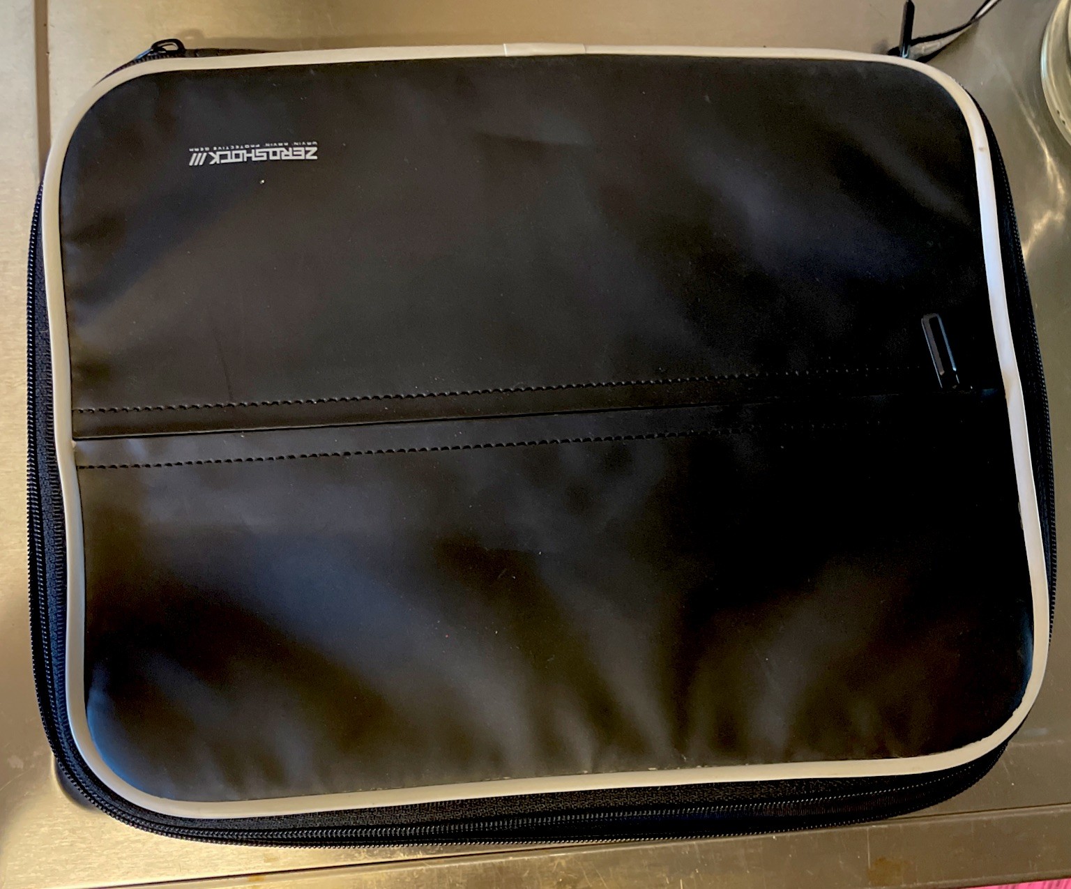 Elecom Zeroshock Notebook Shock Absorpting Case 11.6 Inches Used