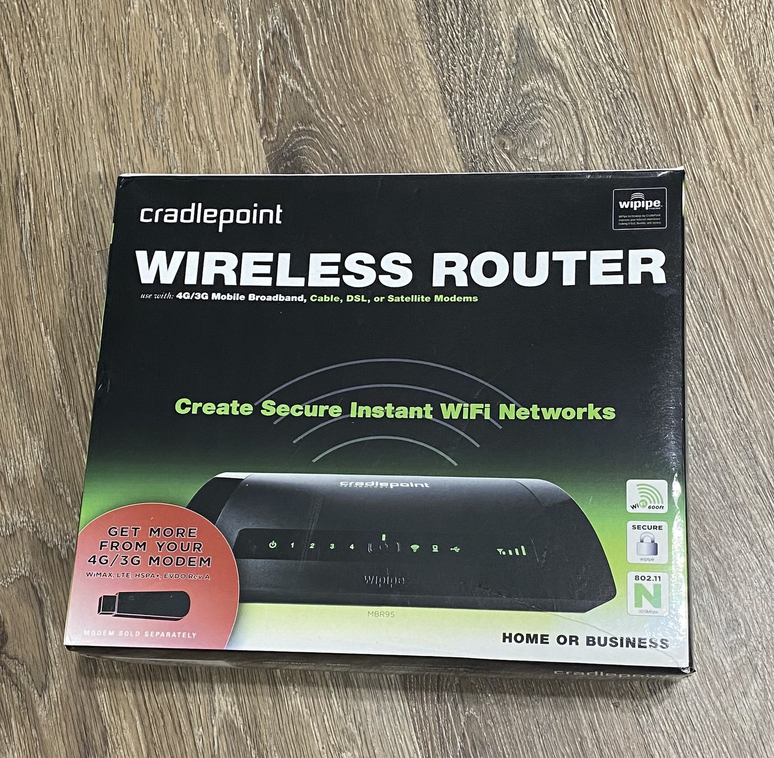 CradlePoint MBR95 Black Wireless Router w/ Power Cord