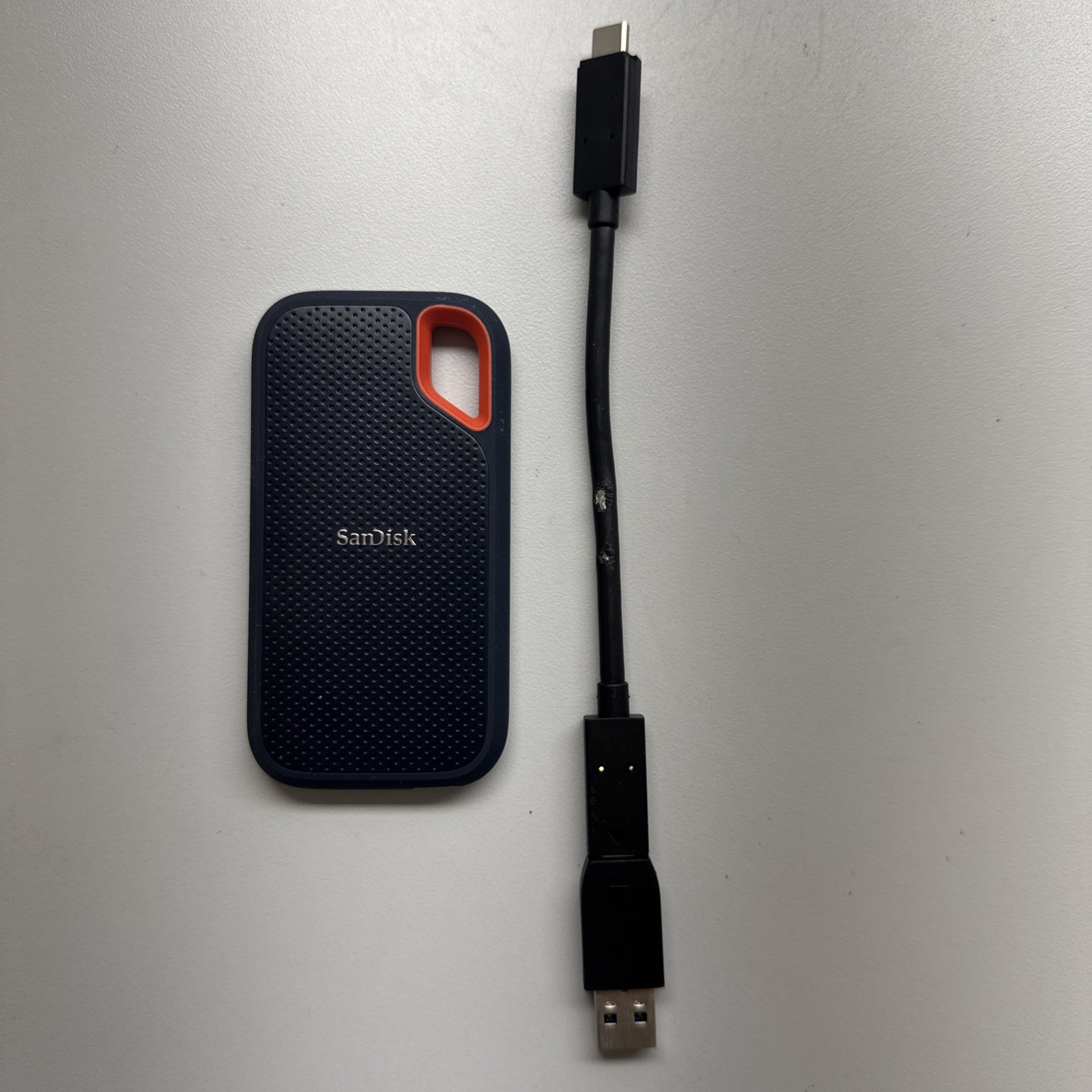 SanDisk Portable Extreme Portable SSD 2TB USB-C to USB-C SSD SDSSDE61-2T00