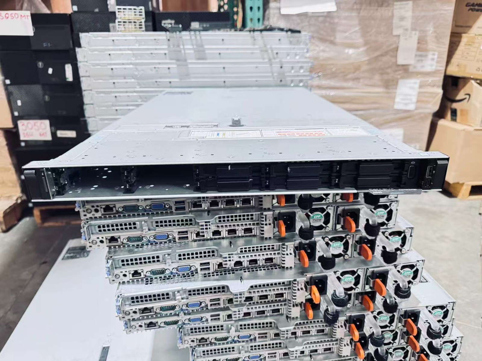 Dell  R640 10 Bay SFF Server 2x Xeon Platinum 8173M 56 core H730 750W NO RAM
