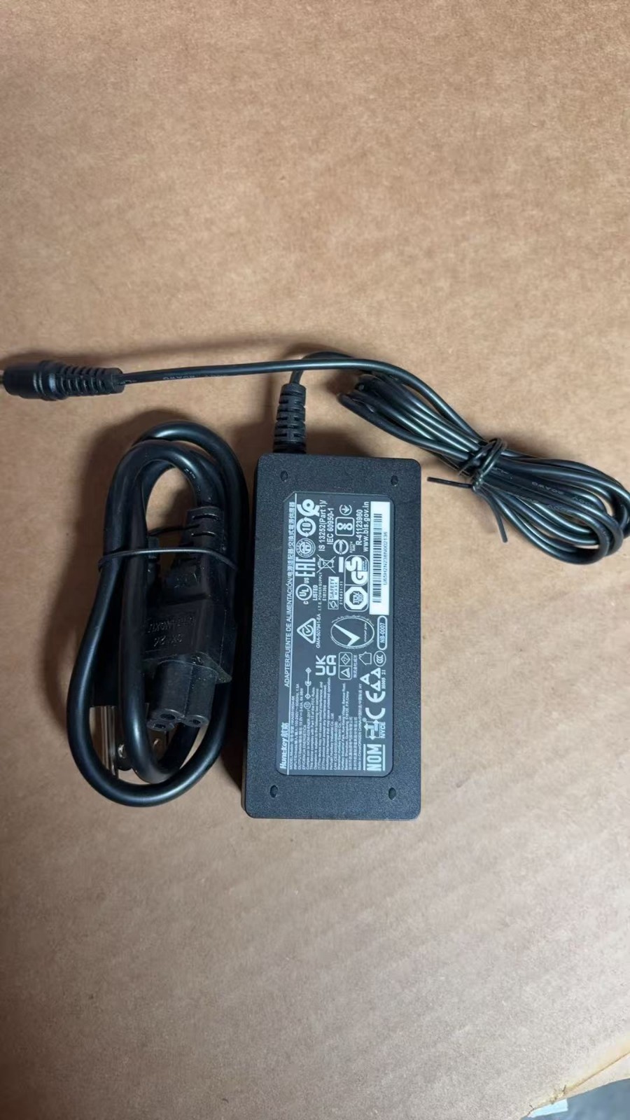 Huntkey HKA06519034-6K 19V 3.42A 64.98W AC Adapter Charger with Power Cord 5.5x2