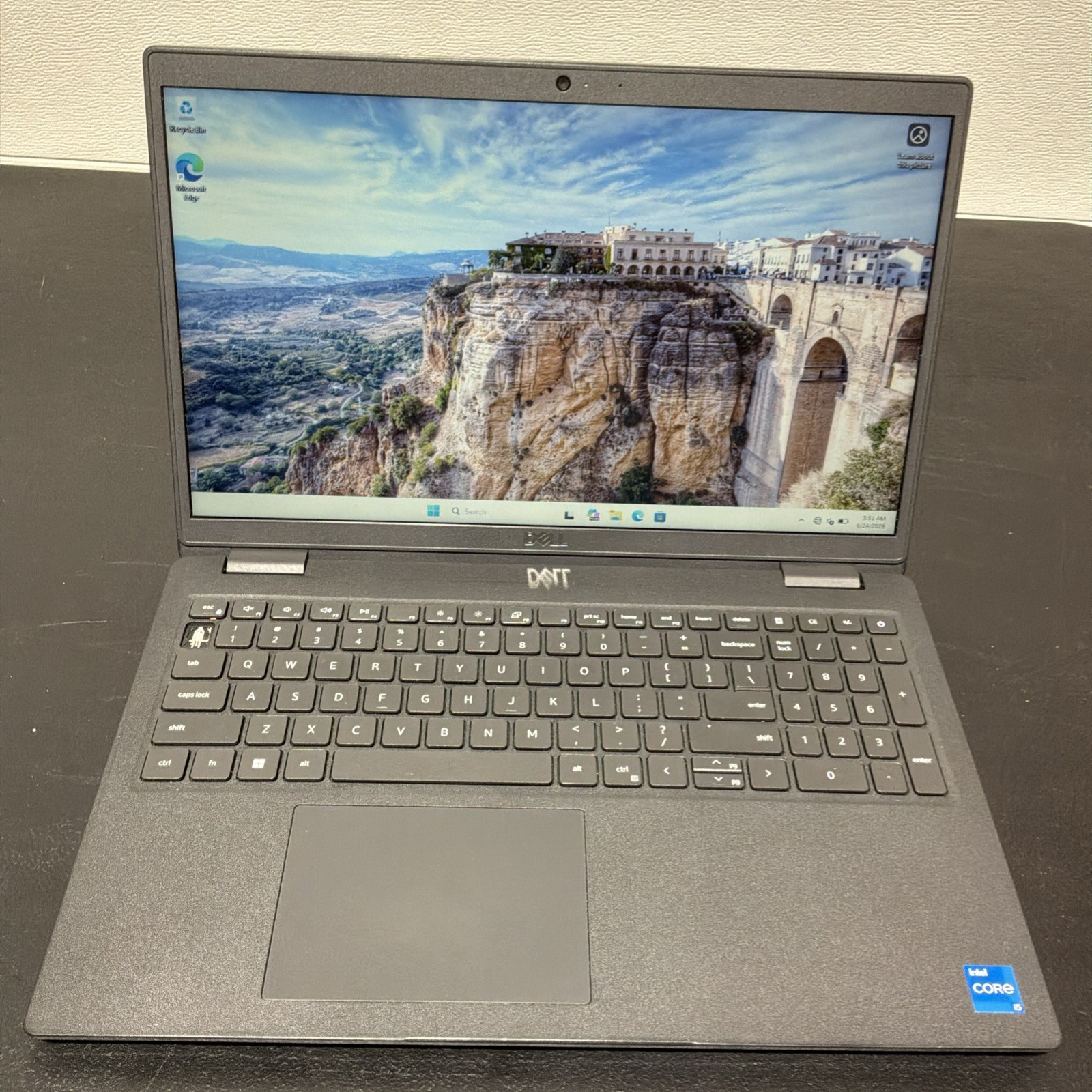 Dell Latitude 3520 15.6" i5-1135G7 8GB RAM 256GB NVMe Windows 11 Pro READ N018