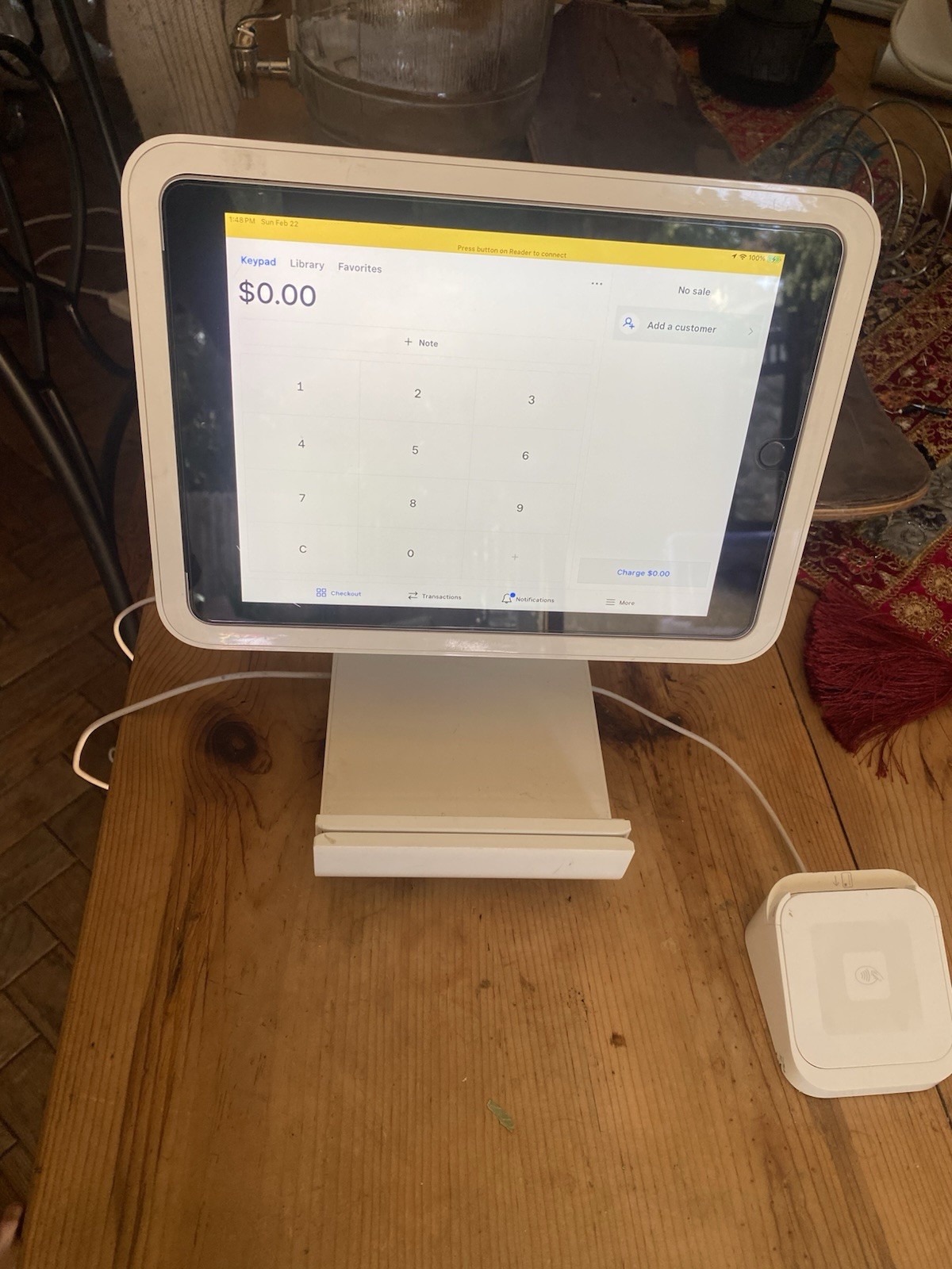 POS Square  W/ iPad 6 Gen iPad 32Gb & Swip/tap