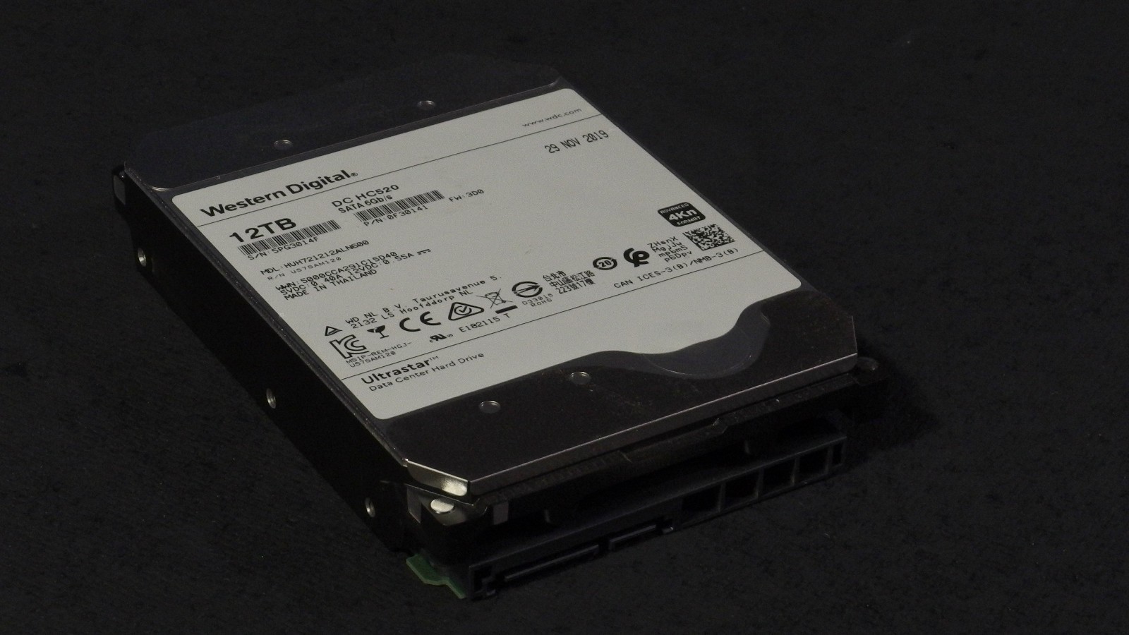WD Ultrastar DC HC520 HUH721212ALN600 12TB SATA 3.5" under 2k hours nearly new