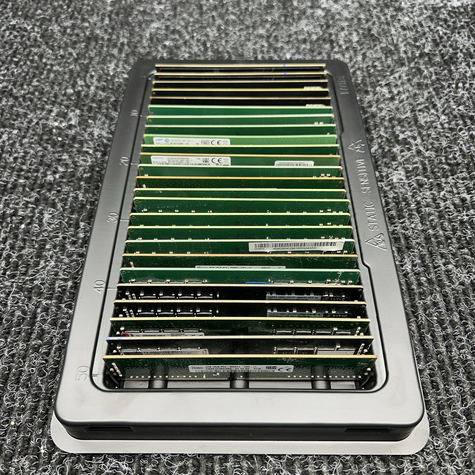 Lot Of 25 8GB PC4 2133P 2400T 2666V 3200AA RAM DIMM Desktop Memory *From Scrap*