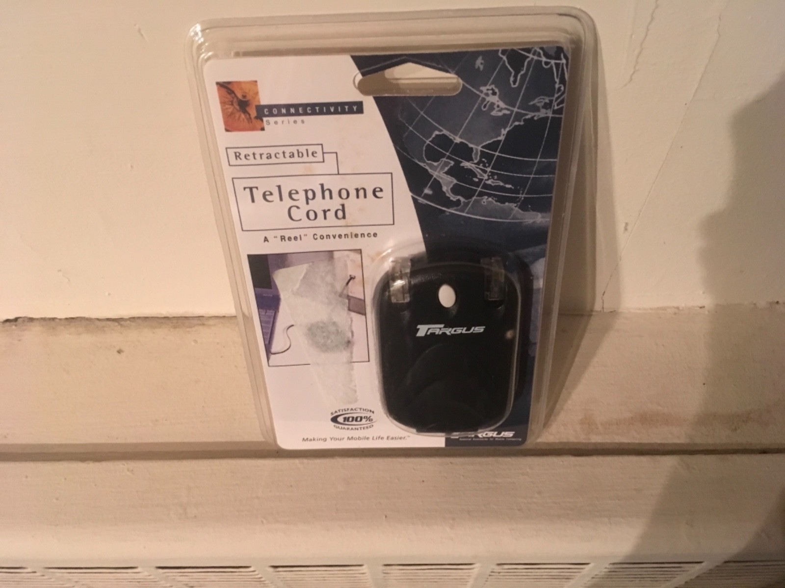 New in box Targus Retractable Telephone Cord