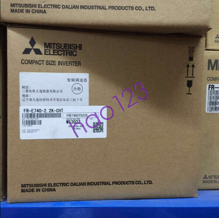 1PCS Mitsubishi FR-E740-2.2K-CHT 2.2KW Frequency Converter In Box -New DHL/FedEx