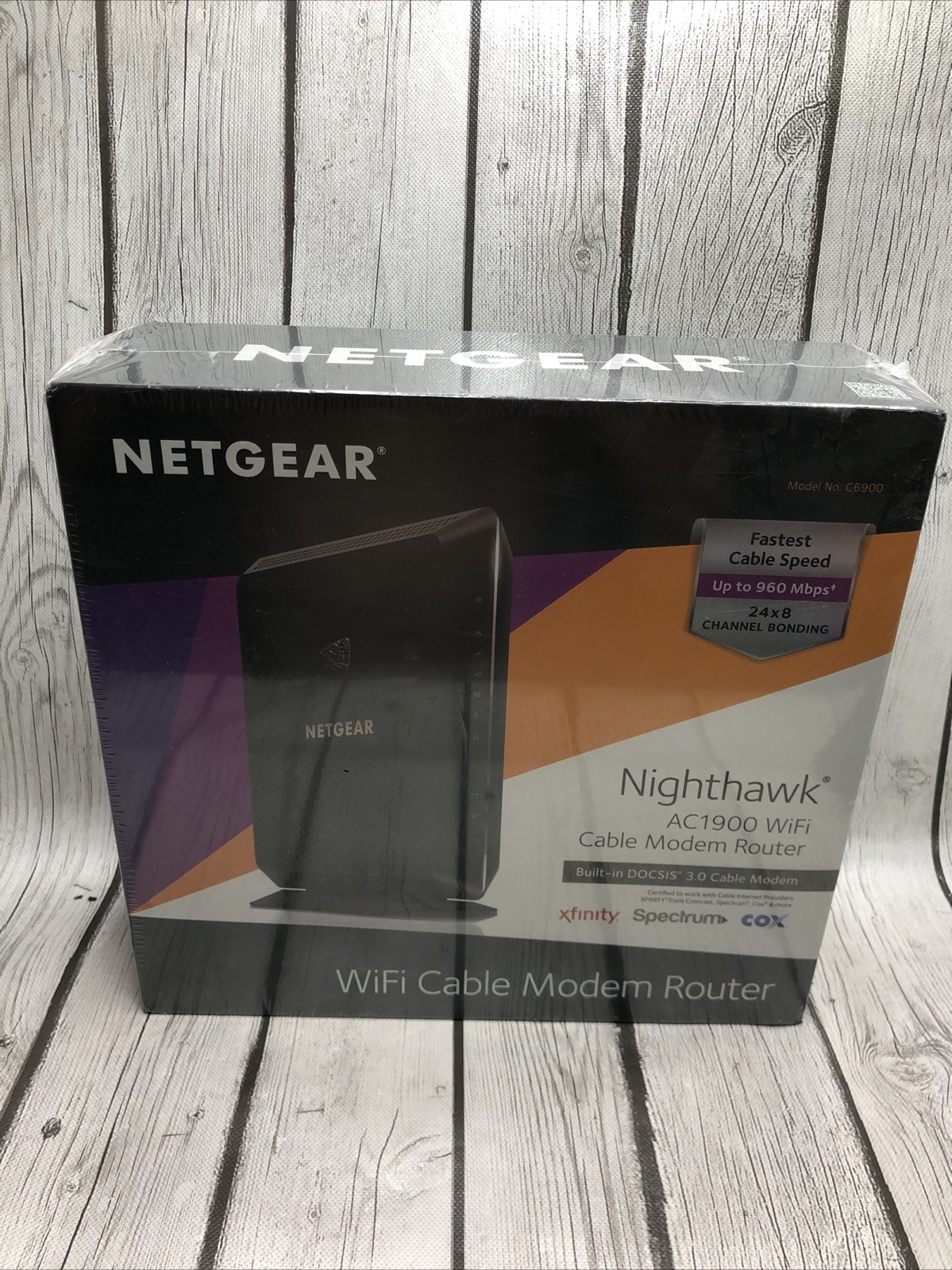 New /Sealed NETGEAR Nighthawk AC1900 WiFi Cable Modem Router C7000 Cat7 Cables