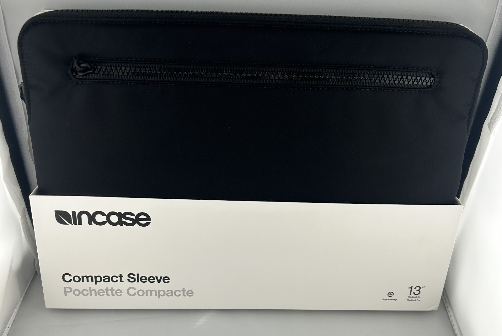 Incase Compact Sleeve in Flight Nylon for Most 13-inch Laptops (Black)