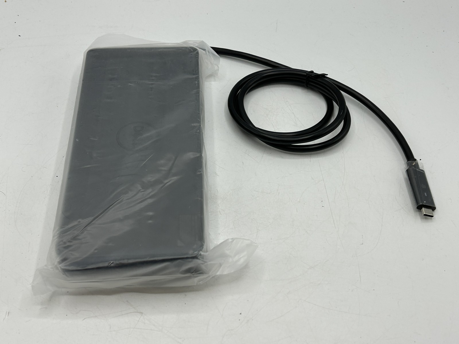 NEW Dell WD19 USB-C K20A001 180W Docking Station 19.5V 6.7A / 9.23A FREE S/H