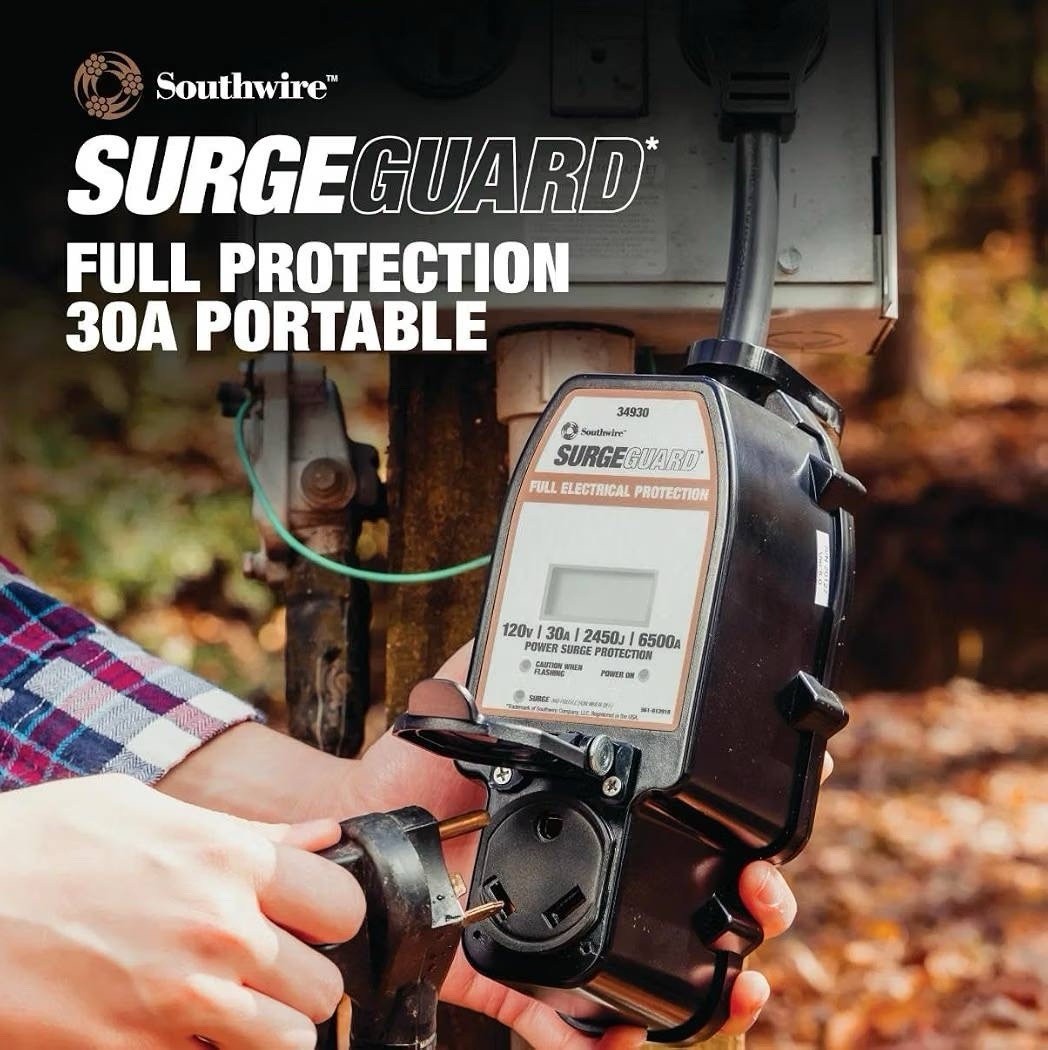 Surge Guard Southwire 34930 30A - Full Protection Portable with LCD Display￼