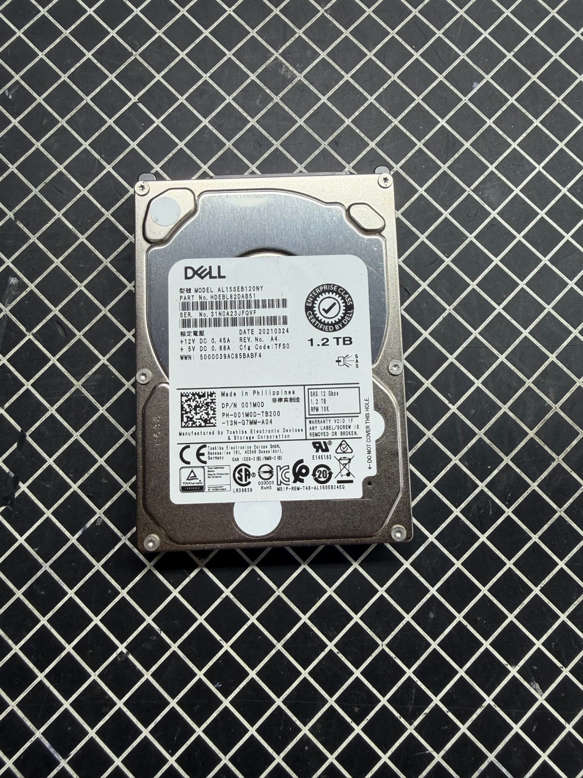 Toshiba Dell AL15SEB120NY 1.2 TB SAS 3 2.5 in Enterprise Hard Drive w/caddy