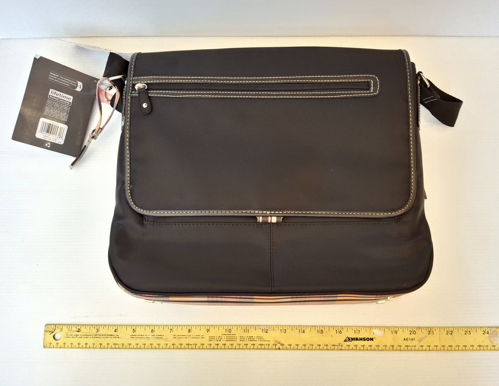 Targus Prism Ladies Messenger Bag Carry Laptop Case 15” TLM007US Pink Plaid NEW