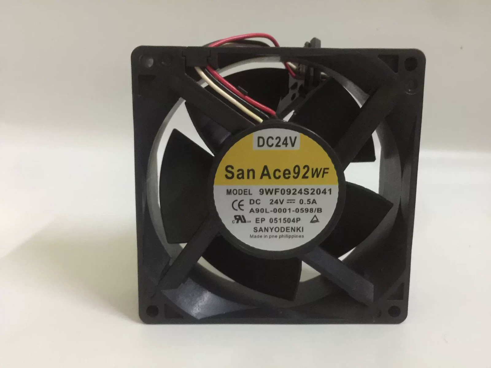 1PCS  SANYO 9WF0924S2041 DC24V 0.5A 92×92×32 High-End Equipment Fan