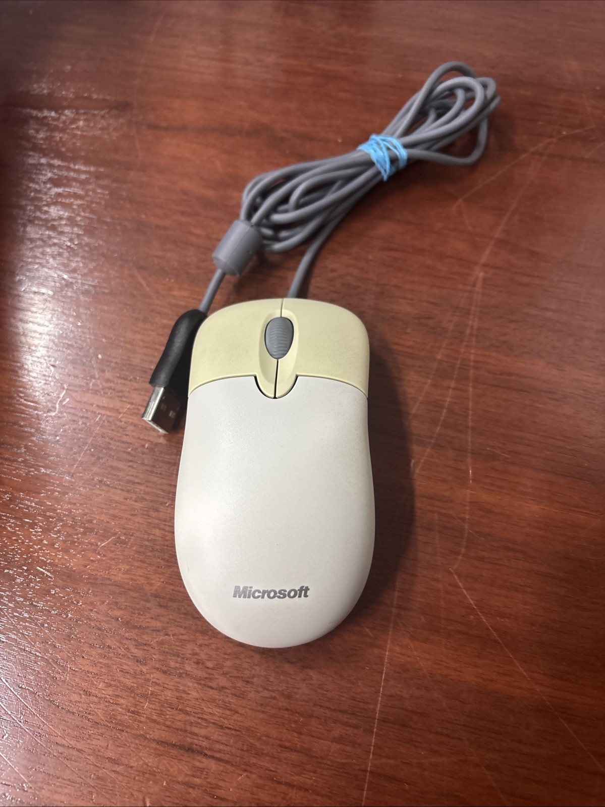 Microsoft X800898-129 Basic Optical Mouse USB
