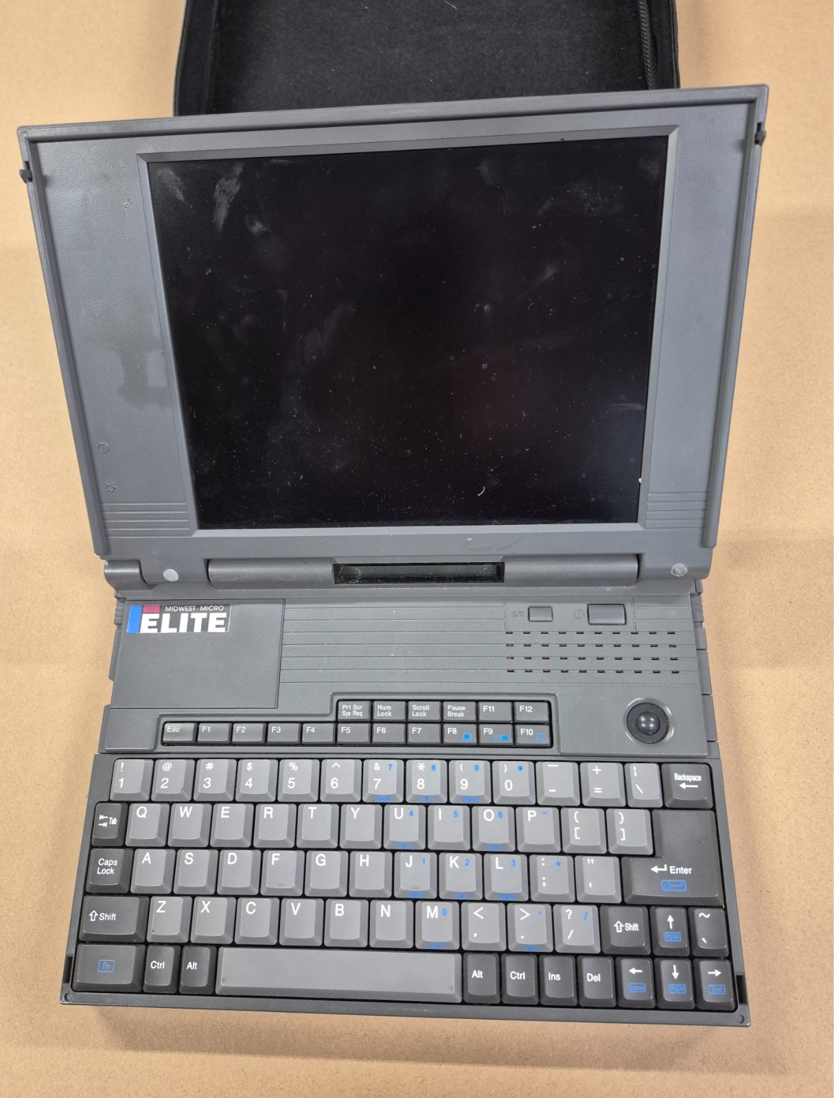 Vintage Retro Midwest Micro Elite TS34X Laptop Intel 486 CPU Floppy Carry Case