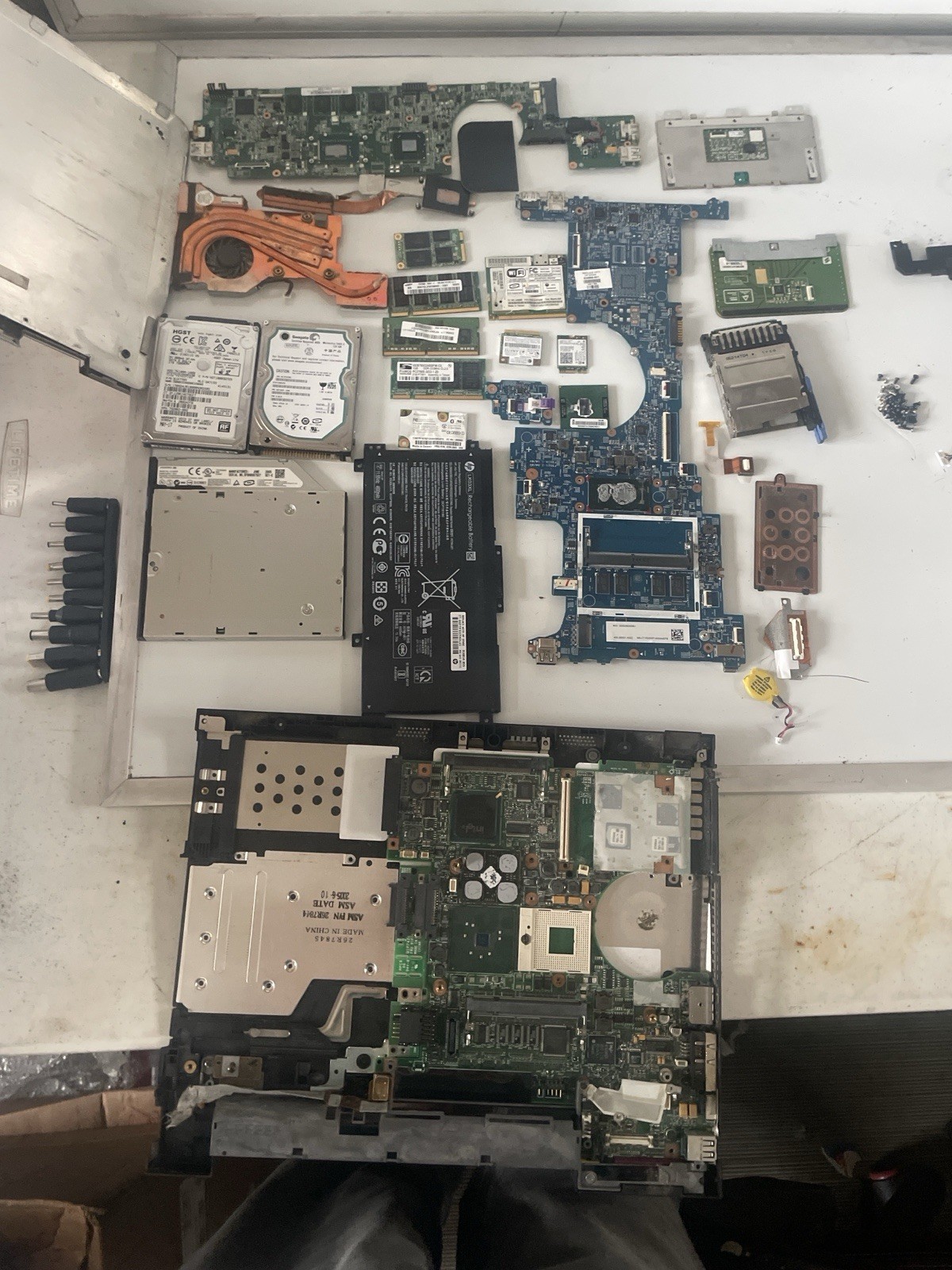 Huge Vintage Laptop Parts Repair Lot IBM Lenovo HP Motherboards RAM HDD WiFi CPU