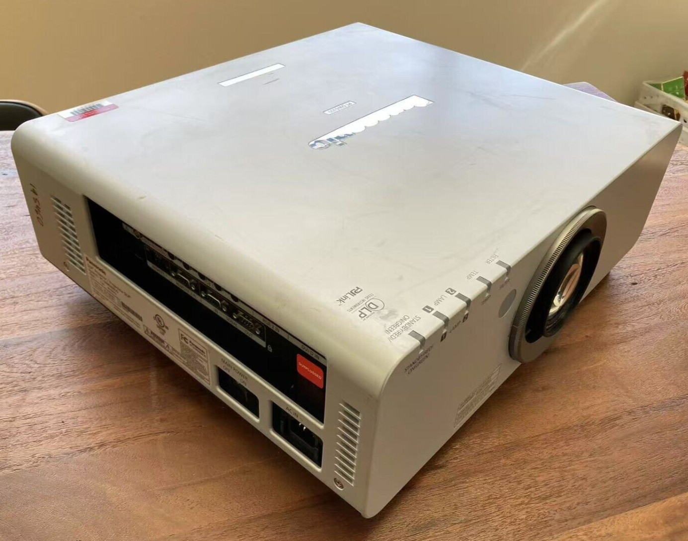 Panasonic DLP PT-DW6300US WXGA Projector 6,000 Lumens Tested Working - FOR PARTS