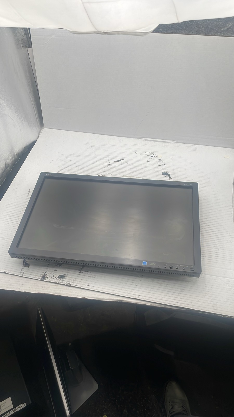 NEC MultiSync E231W-BK 2010-2011 23" Widescreen LED LCD Monitor Display VGA