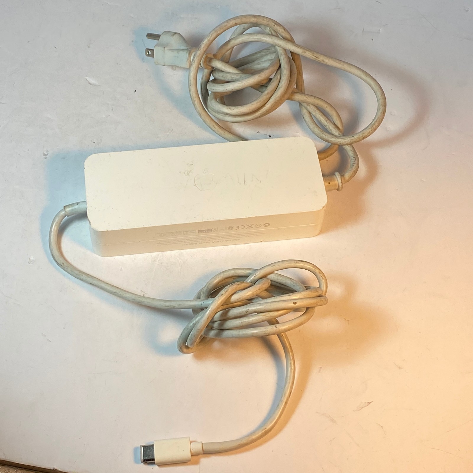 Apple #A1188 OEM Mac Mini 110V Power Supply Adapter AC 18.5V 6A Power UNTESTED