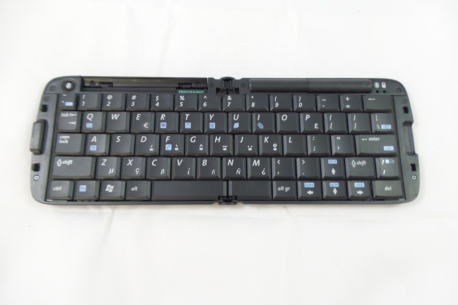 HP Bluetooth Wireless Folding Foldable Keyboard for iPAQ Pocket PC (FA802AA#AC3)