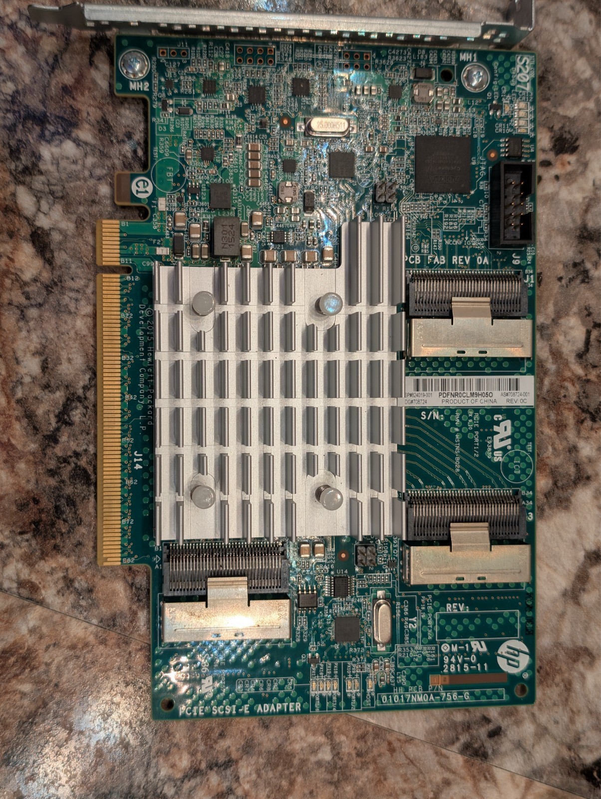 HPE 824019-001 708724-001 Express Bay NVMe Bridge Card PCIe x16 3-Port
