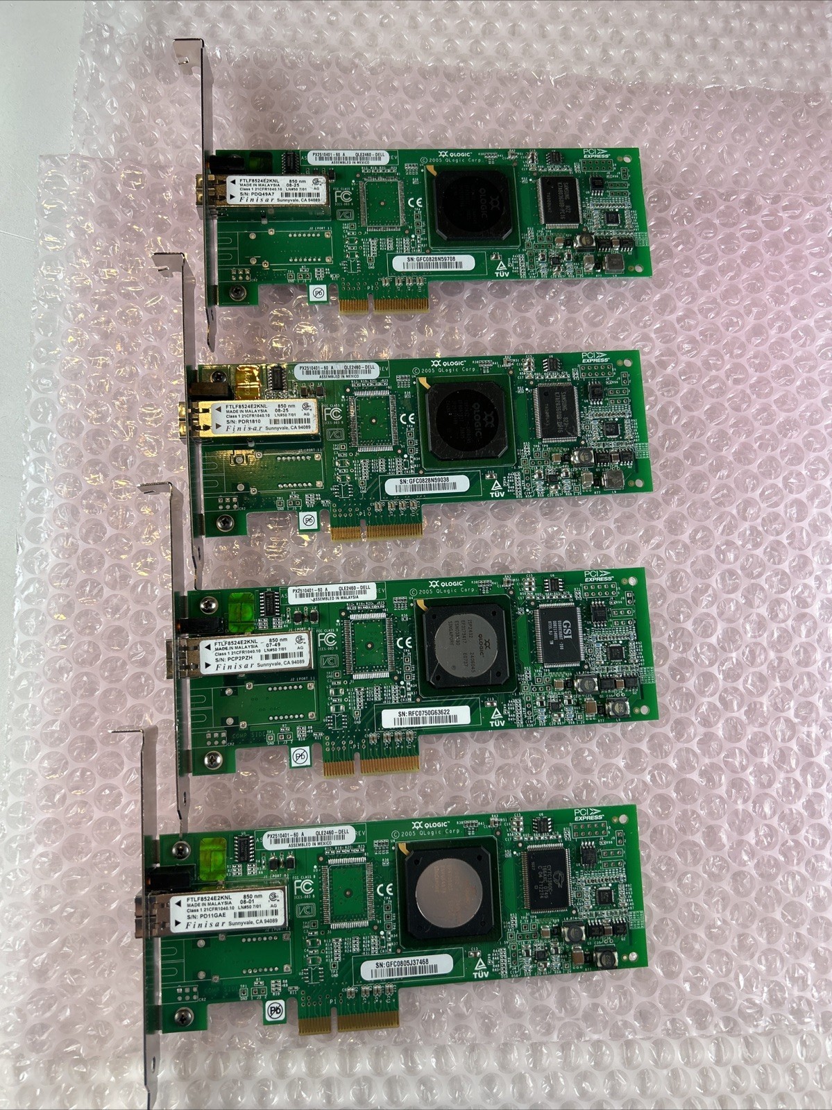 Lot of (4) QLogic QLE2460-SUN PX2510401 Single Port 4GB Fibre Channel Adapters