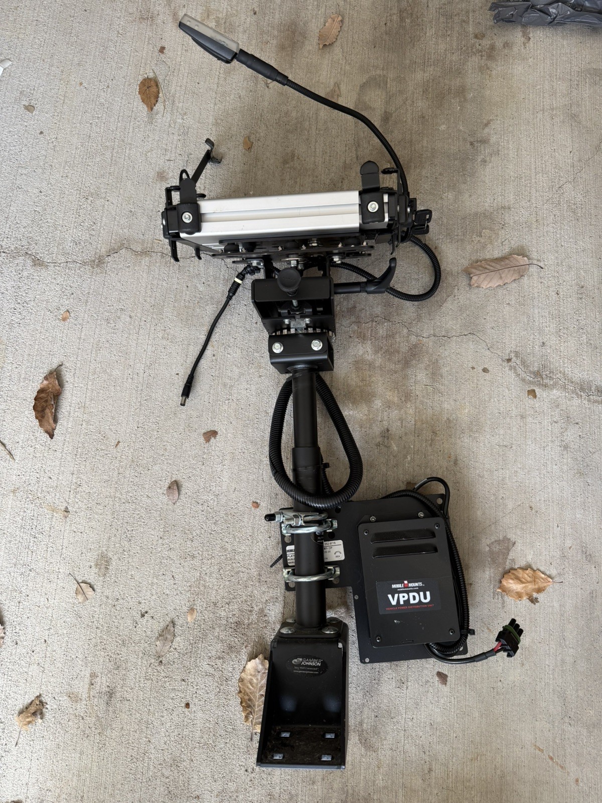 Gamber Johnson Full setup with Dell cradle and VPDU w/charger (No floor base)