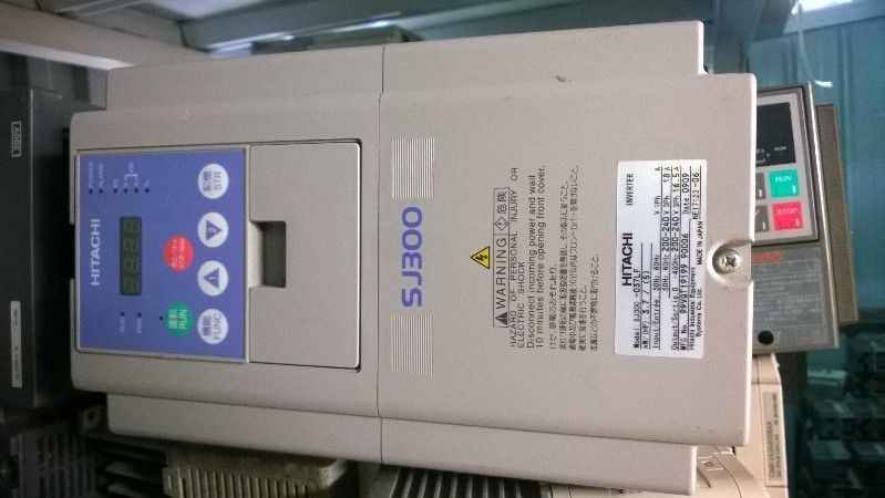 1pcs Used 100% test Hitachi inverter SJ300-022LF by DHL or EMS