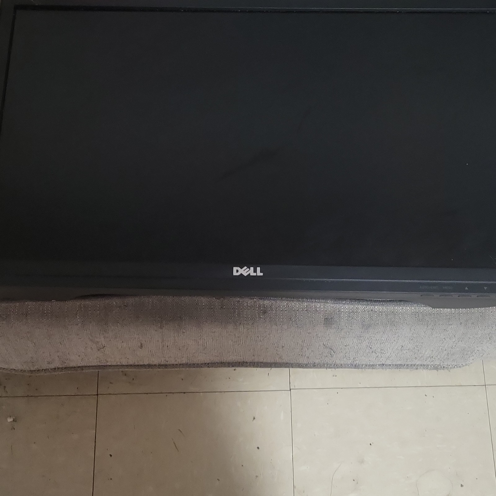 Dell UltraSharp 2209WA 22" LCD 1680x1050 16:10 DVI-D VGA USB Hub.