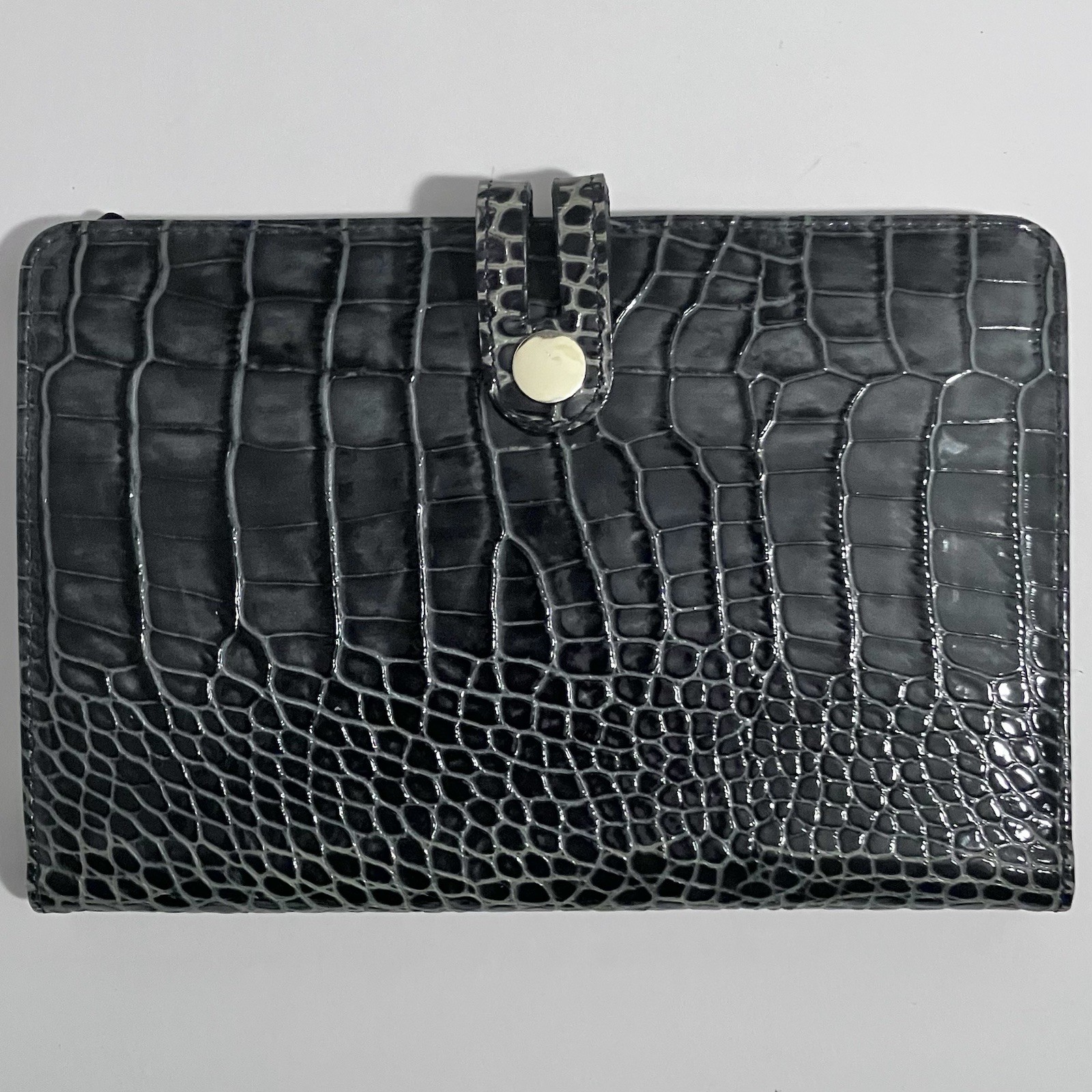 LEVENGER Leather iPAD MINI Faux Crococdile CARRYING CASE / Fold In Display Stand