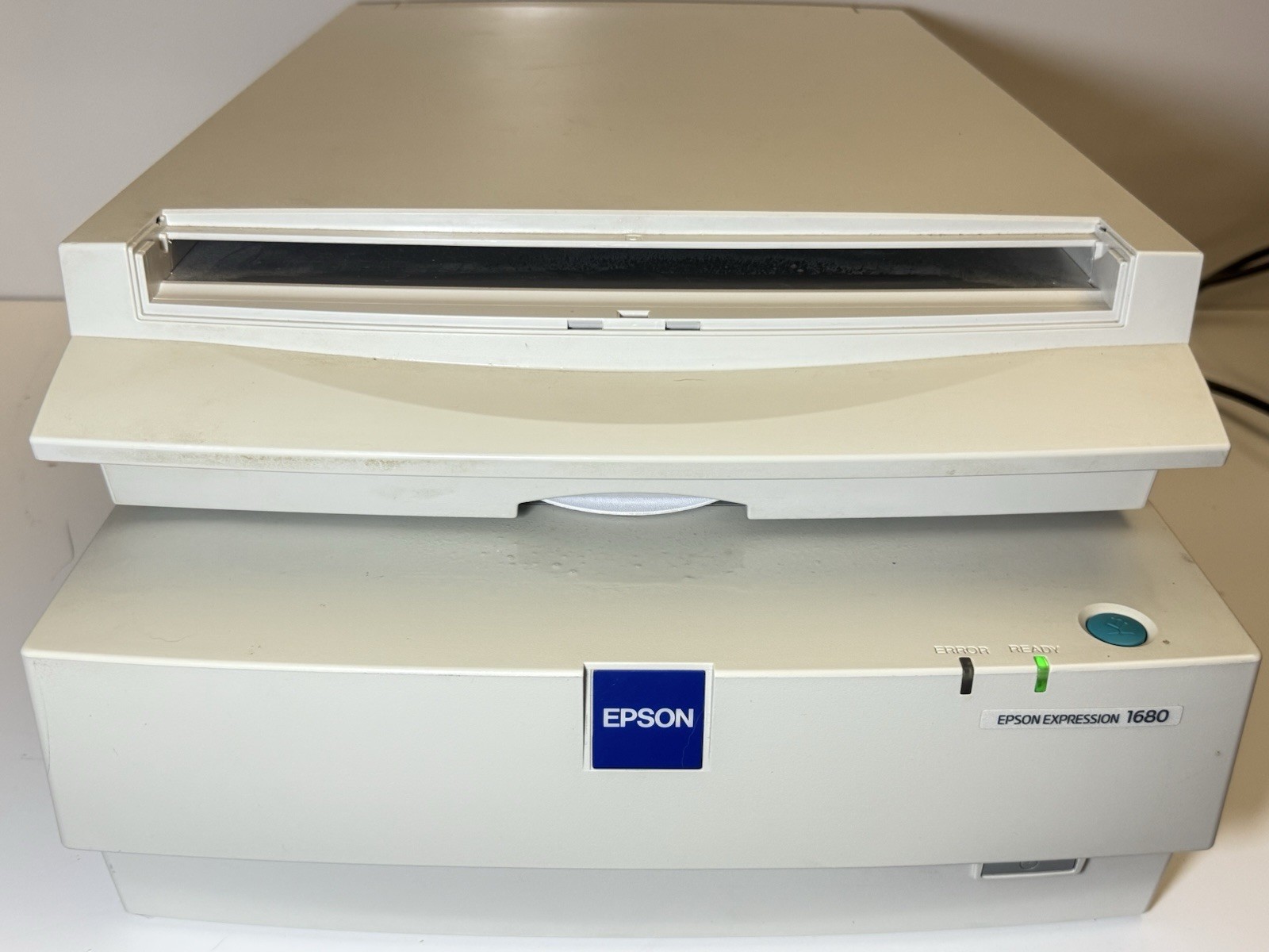 EPSON Expression 1680 Scanner G780B / Epson Transparency Unit EU-35