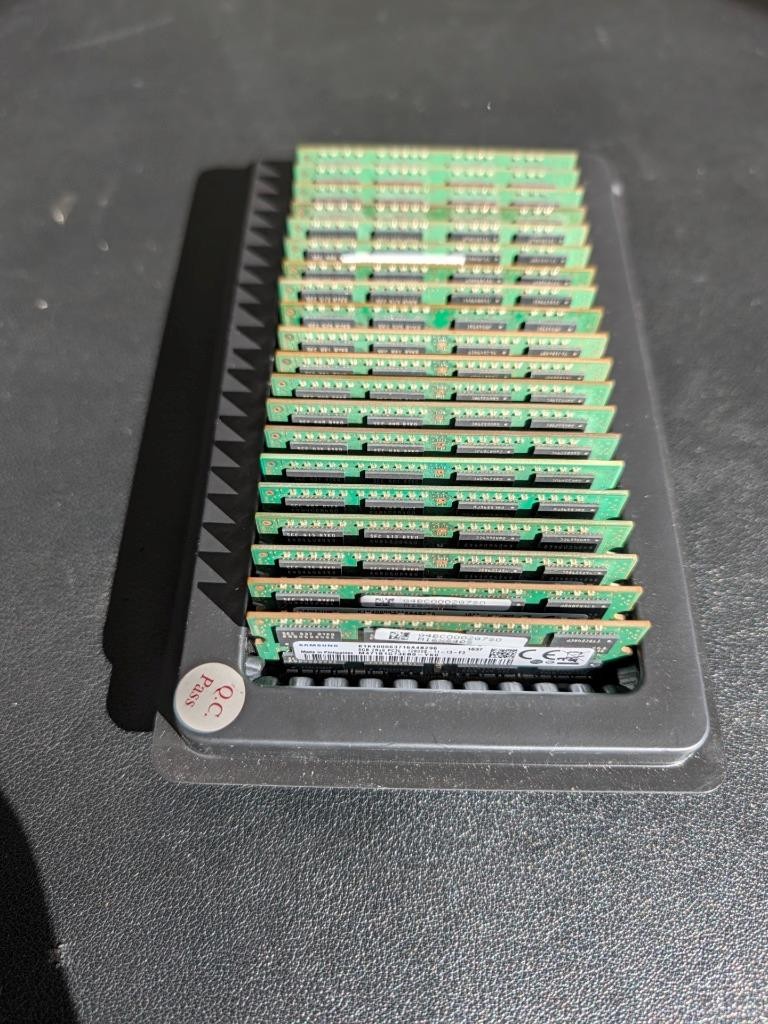 Lot of 20, Samsung DDR3L 8GB PC3L-12800S Laptop Memory Sticks 1600Mhz