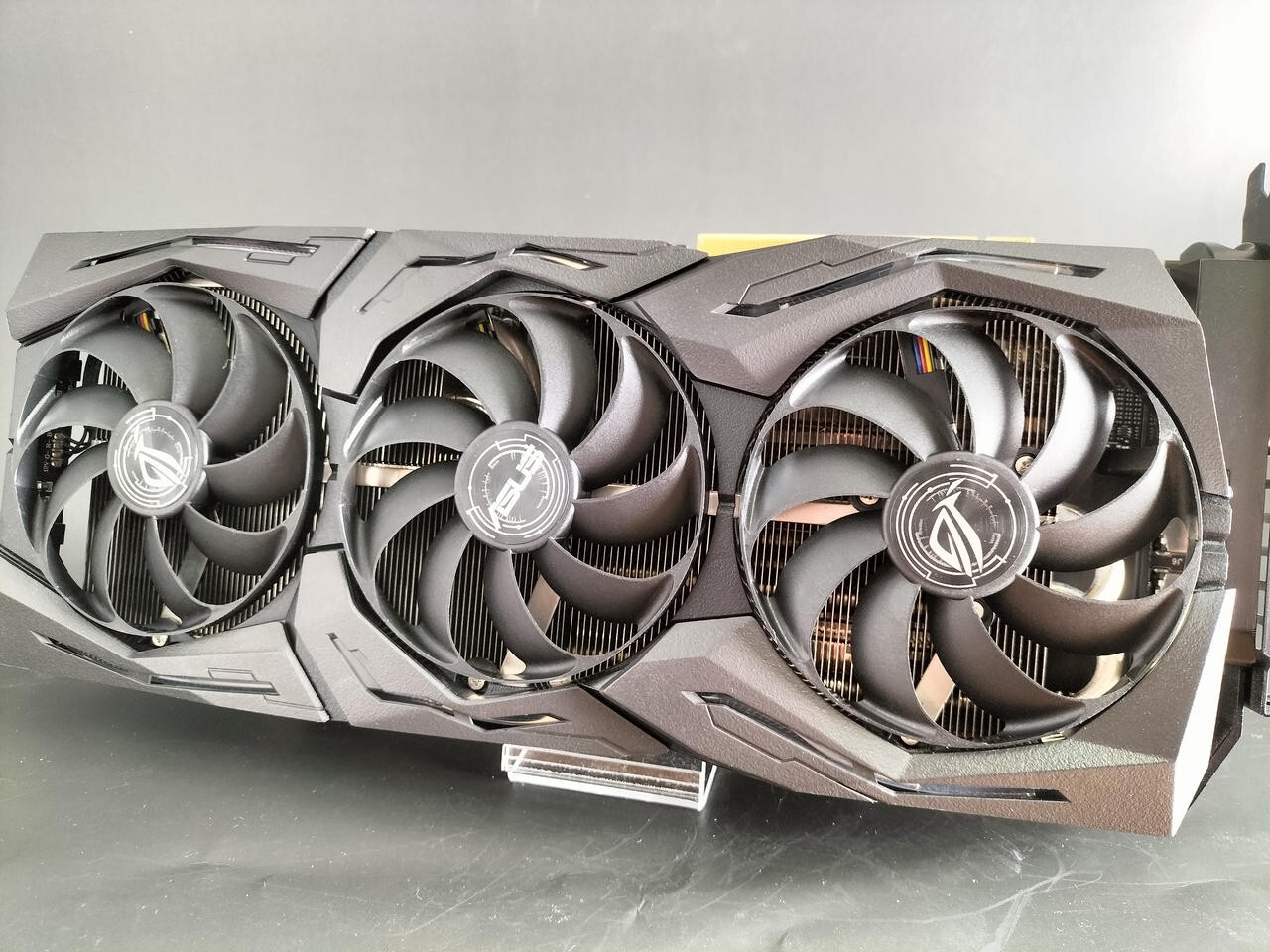 ASUS ROG STRIX RTX2080TI-A11G-GAMIN USED FROM JAPAN