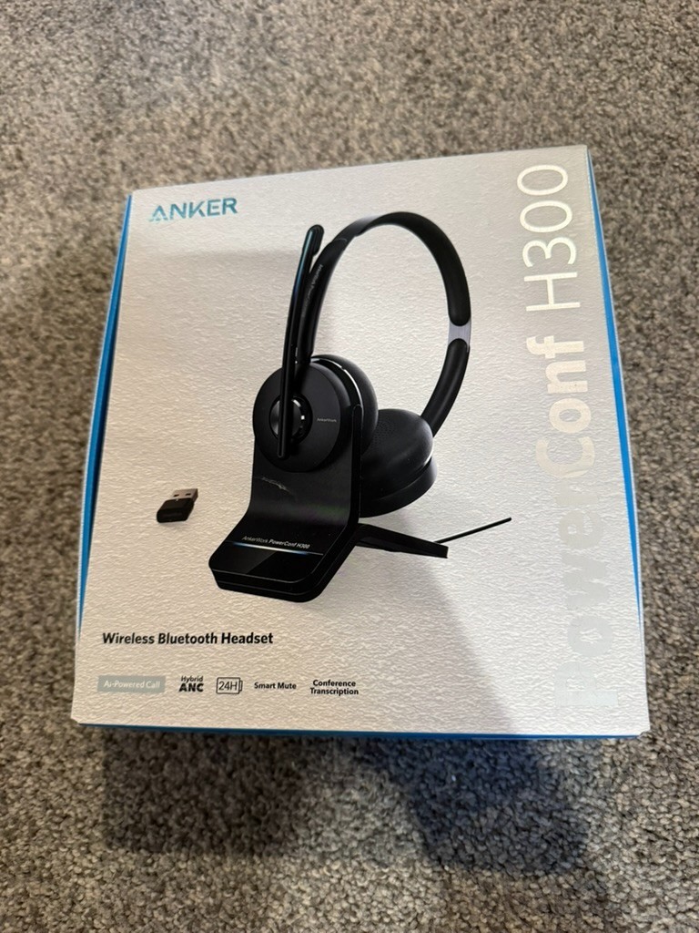 Anker PowerConf H300 H700 Wireless ANC Headset Charging Cradle Open Box
