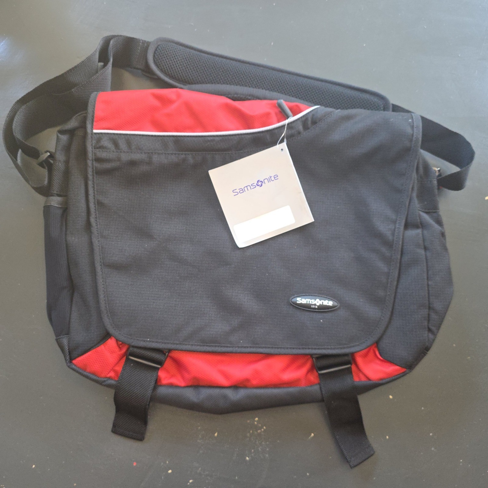 Samsonite Messenger Bag Black Red Laptop Case 74896 A66 Padded Shoulder Strap