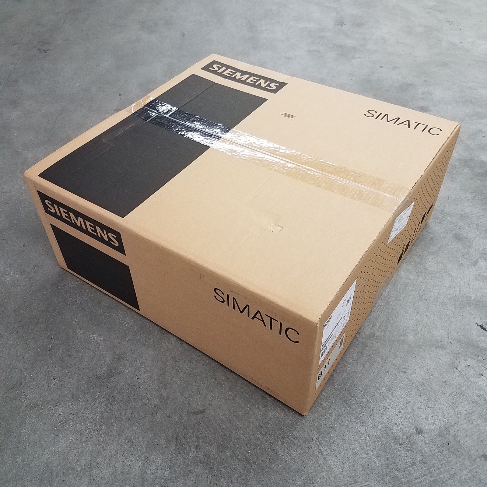 Siemens IPC647E Simatic Industrial Rack PC, 6AG4112-3JD43-5BX2 - NEW