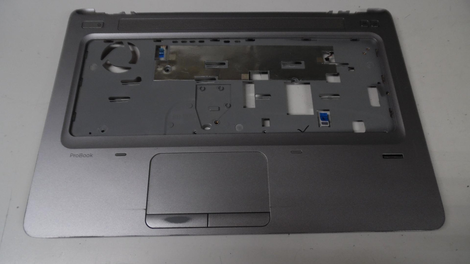 HP ProBook 640 G3 - Silver Palmrest w/ Speaker & Touchpad - 840719-001 / Tested