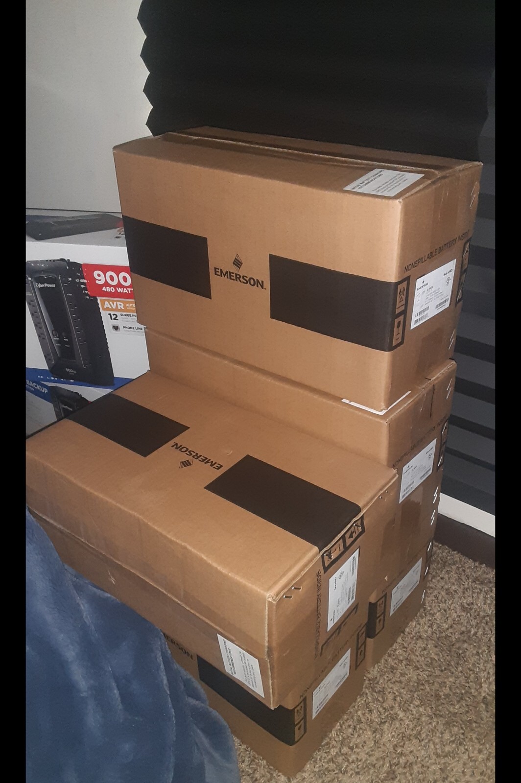 Emerson SLN600 SolaHD Battery Backup & Surge Protection 120VAC 5A 360W 58C