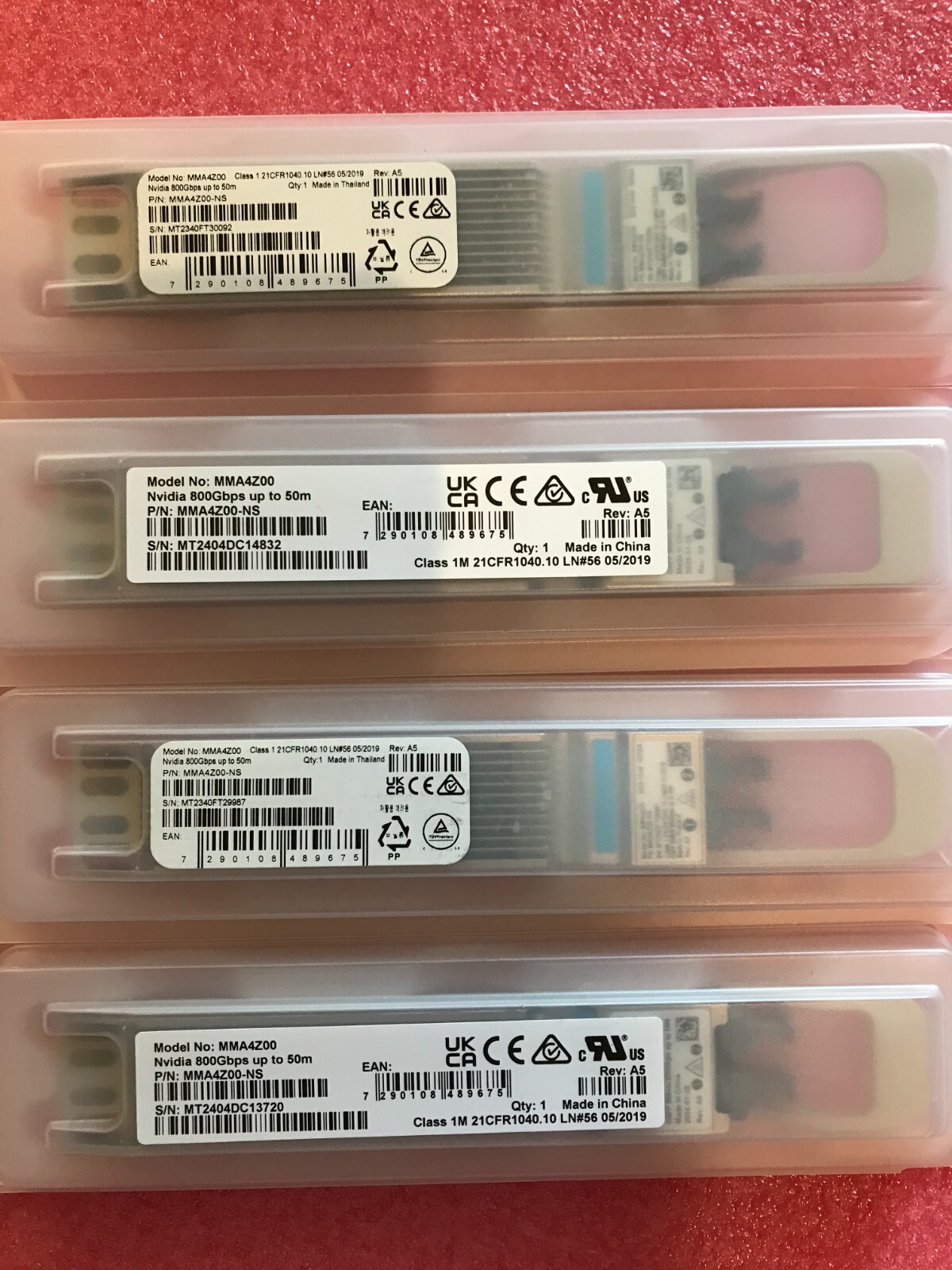 （1PC） NVIDIA MMA4Z00 MMA4Z00-NS 800Gbps 2x400Gb/s OSFP Multimode 50m Transceiver