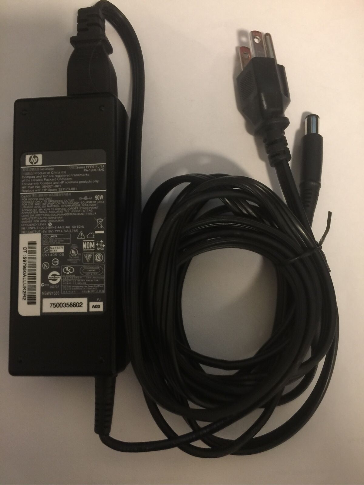 Original HP Compaq 19V 90W AC Charger for 384021-001  PA-1900-18H2